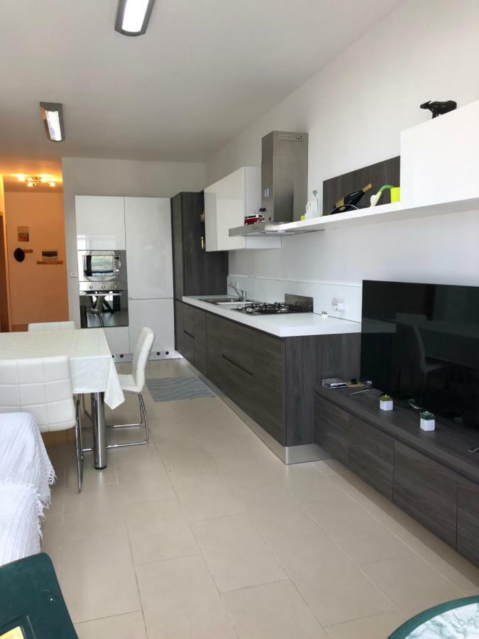 Modern Apartment With Sea View Mellieħa Dış mekan fotoğraf